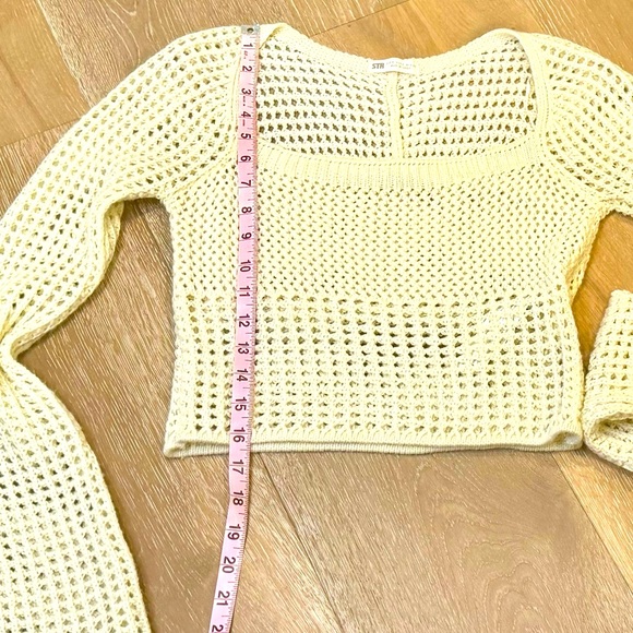 Strativarius Cropped Sweater Small - Picture 6 of 7